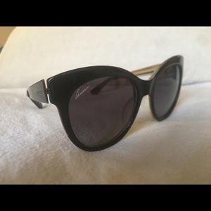 Gucci sunglasses women’s